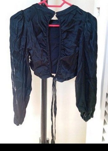 siyah sırtı açık ip detaylı 
ipleri fotoğraftakinden incedir - Görsel 5