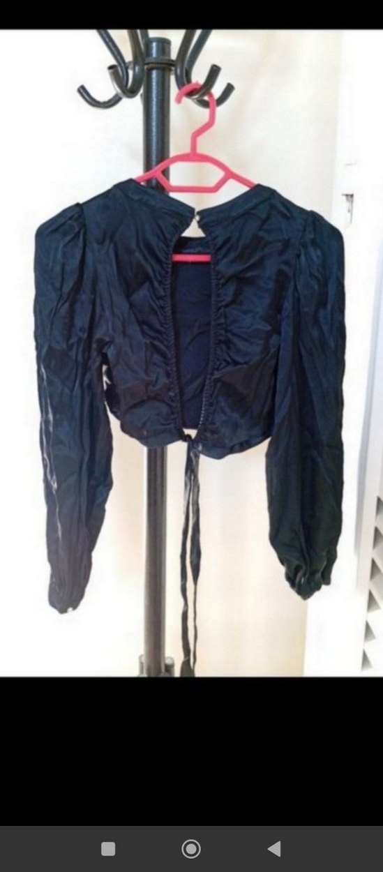 siyah sırtı açık ip detaylı 
ipleri fotoğraftakinden incedir - Görsel 5