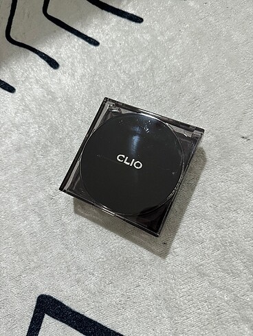 clio cushion fondöten