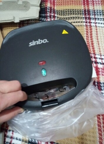 Sıfır kutusunda tost makinası sinbo