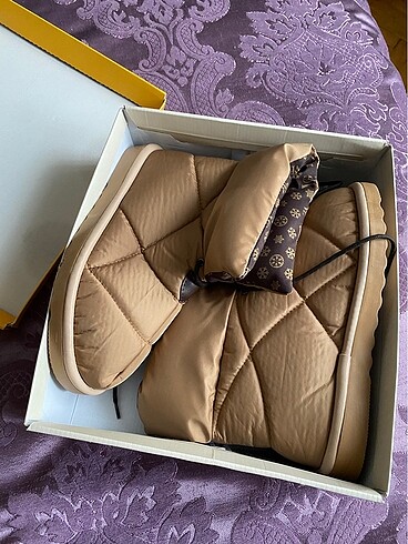 Ugg tarzı bambi bot
