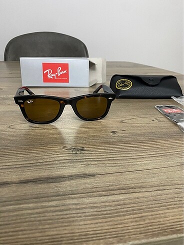 RAYBAN WAYFARER GÜNEŞ GÖZLÜĞÜ