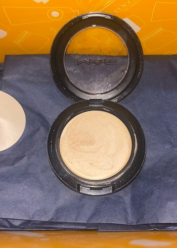 İnci Renkli Krem Baz Mac aydınlatıcı - Görsel 3