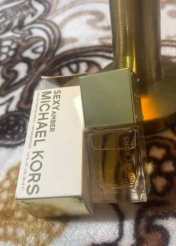 Michael Kors Sexy Amber Kadın Parfümü - Görsel 2