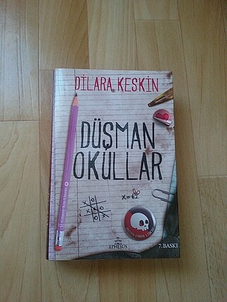 Düşman okullar orijinal ciltli baskı