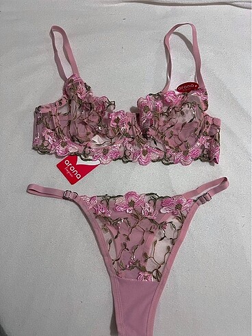 Penti Çiçekli Bralet Takım