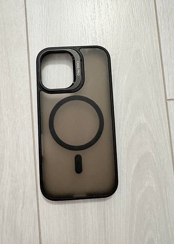 Siyah iPhone 16 Telefon Kılıfı - Görsel 4