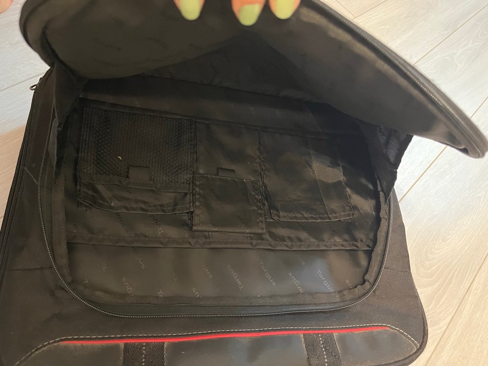 Targus Cn313 Siyah Laptop Çantası 12-14 İnç - Görsel 3