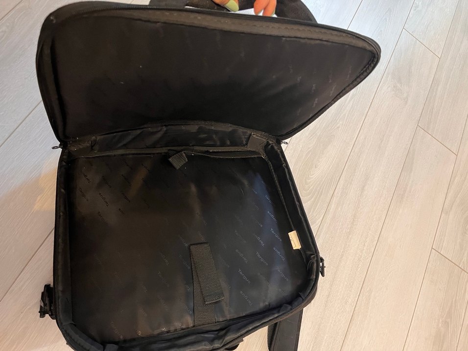 Targus Cn313 Siyah Laptop Çantası 12-14 İnç - Görsel 2