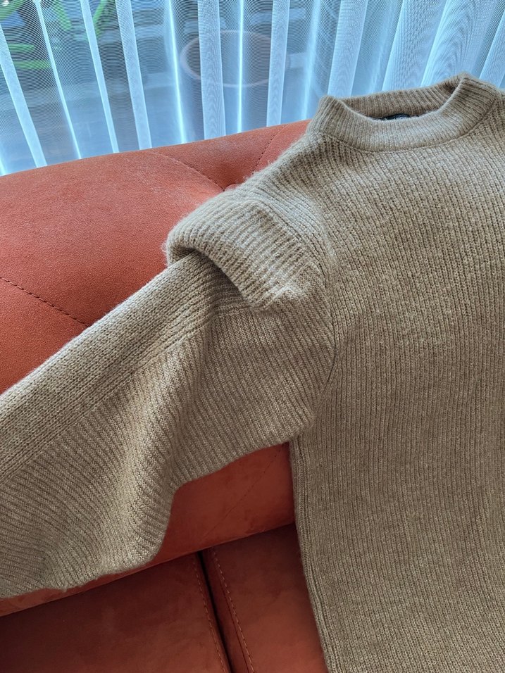 Bej Yüksek Yakalı Triko Elbise - Görsel 4