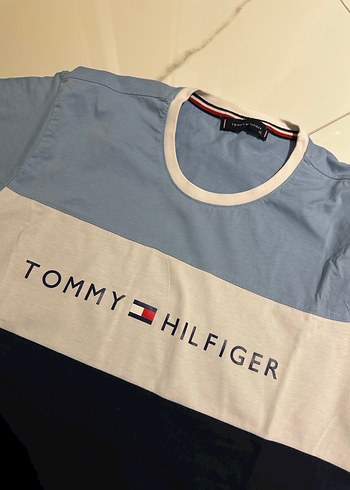 Tommy Hilfiger Erkek Kısa Kollu Tişört - Görsel 3