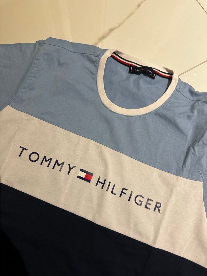Tommy Hilfiger Erkek Kısa Kollu Tişört - Görsel 3