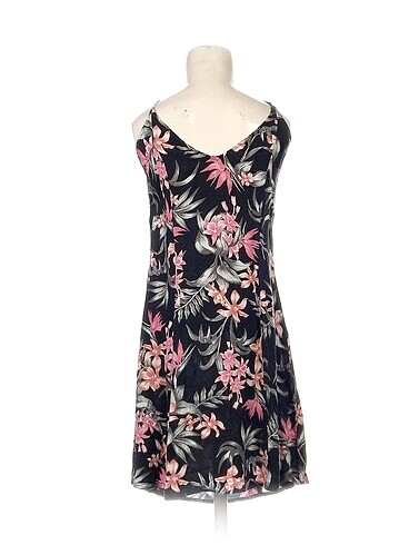 34 Beden H&M Mini Elbise %70 İndirimli.