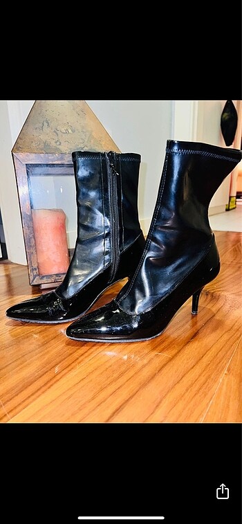 STUART WEITZMAN İNCE TOPUK DERİ ÇİZME