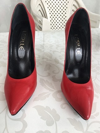 Kırmızı renk çelik topuk stiletto