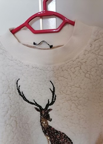 Beyaz Nakışlı Peluş Kadın Sweatshirt - Görsel 3