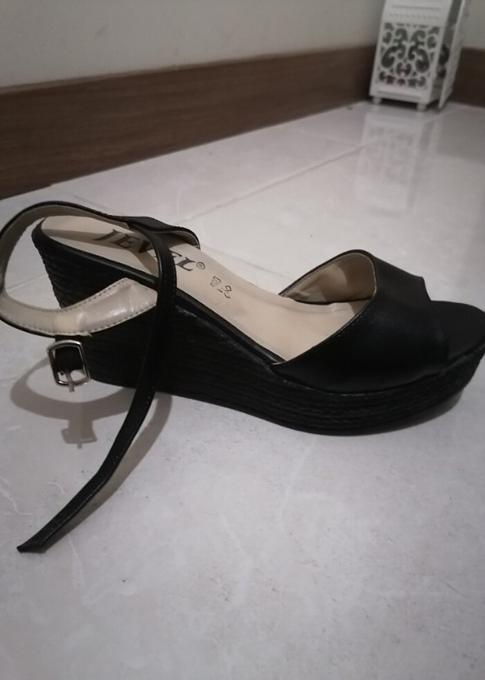 Dolgu topuk - Görsel 2