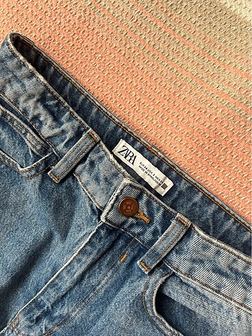 Zara Mom Jean