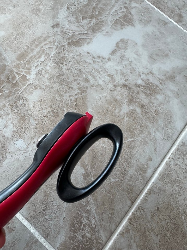 Kırmızı Siyah konserve açacağı  Makinesi - Görsel 4