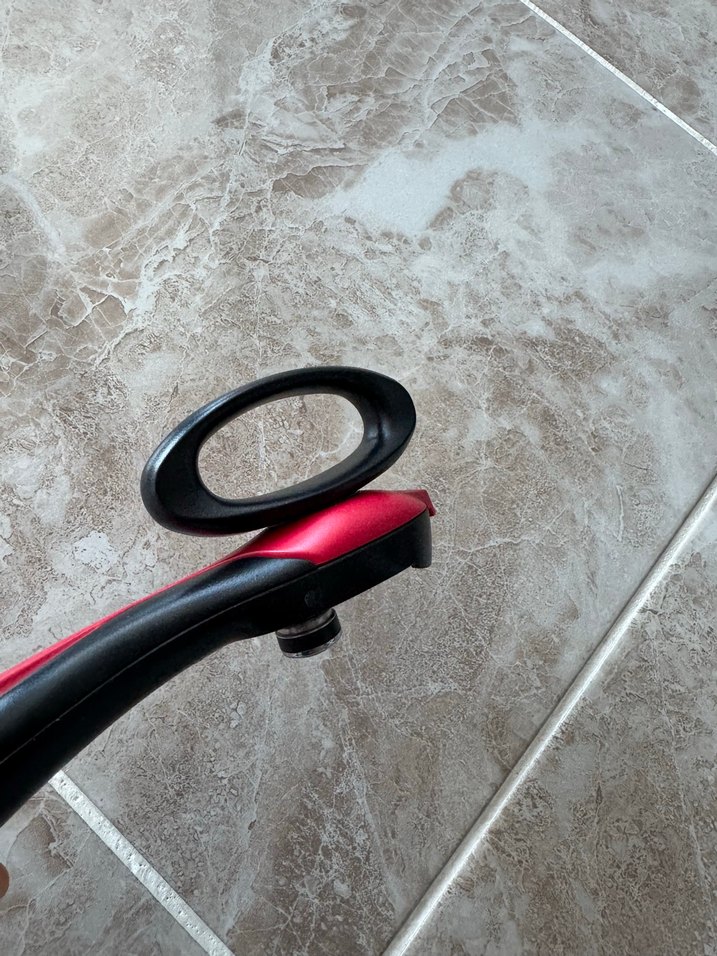 Kırmızı Siyah konserve açacağı  Makinesi - Görsel 3