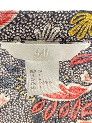 34 Beden çeşitli Renk H&M Bluz %70 İndirimli.