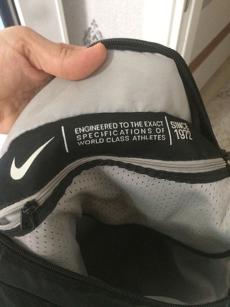 Nike Orijinal siyah Nike kol ve yan çanta