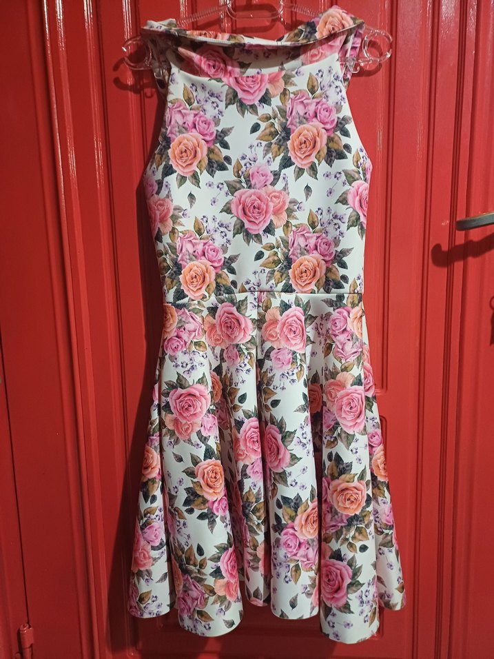 çiçekli yazlık elbise - Görsel 2