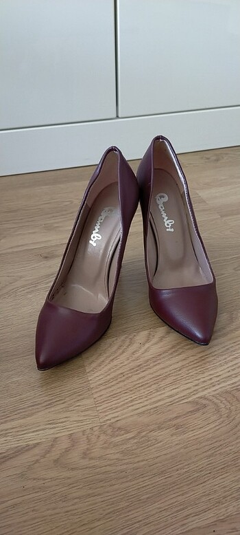 Bordo Stiletto