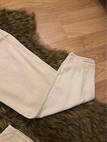 40 Beden Bej rengi pantolon