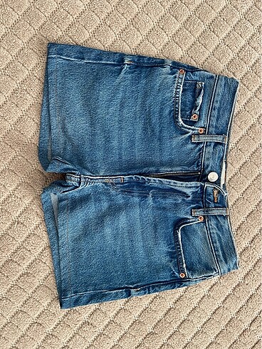34 Beden Orijinal zara mini şort