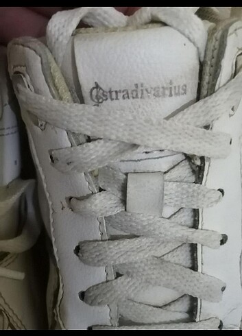 stradivarius spor ayakkabı hicbirsorunu yok sadece biraz kirli - Görsel 3