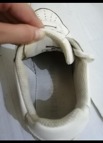 stradivarius spor ayakkabı hicbirsorunu yok sadece biraz kirli - Görsel 5