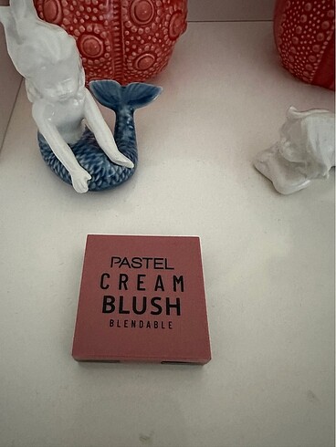 Pastel Cream Blush