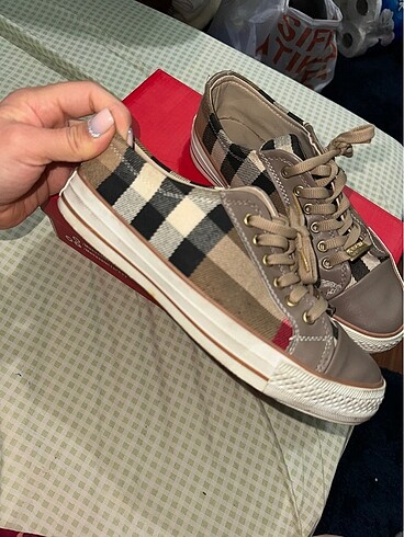 Burberry Spor ayakkabı