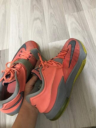 Basketbol ayakkabısı