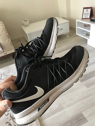 Spor ayakkabı