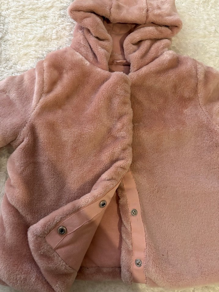 Kız Çocuk Pembe Kapüşonlu Peluş Mont - Görsel 4