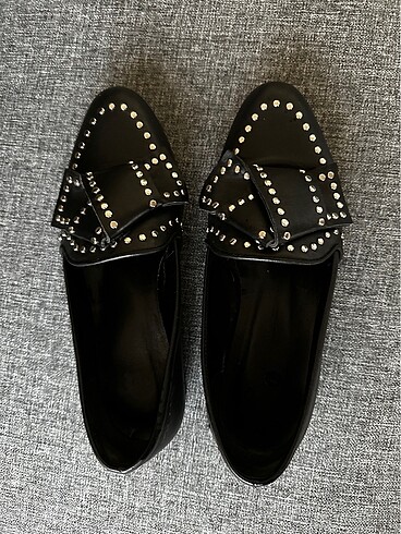 Flo zımbalı loafer