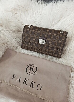 Vakko Monogram Zincirli Çanta ÇOK TEMİZZ