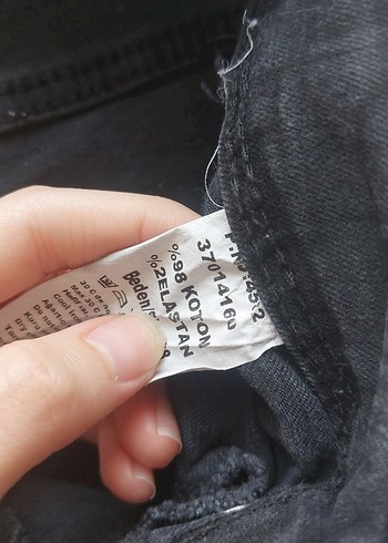 28 Beden Siyah Kadın Kot Pantolon Kürk Detaylı