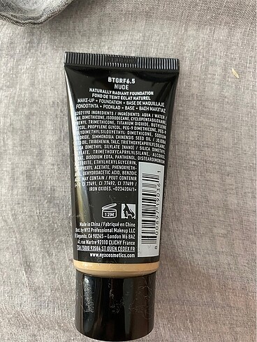 NYX Nyx Born To Glow Fondoten