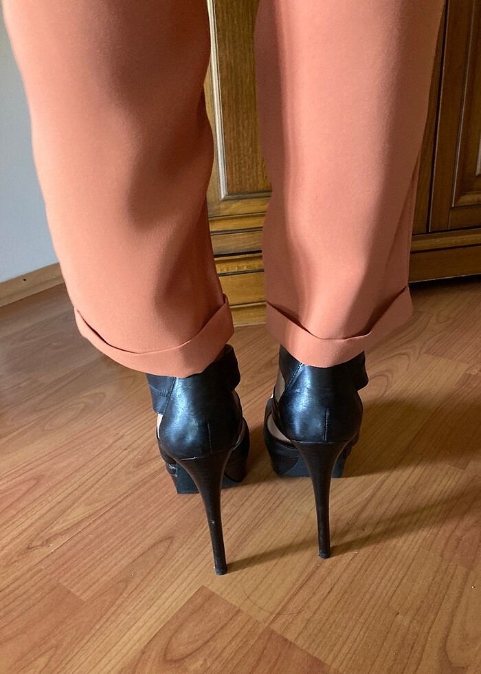 Michael Kors Siyah Topuklu Ayakkabı - Görsel 4