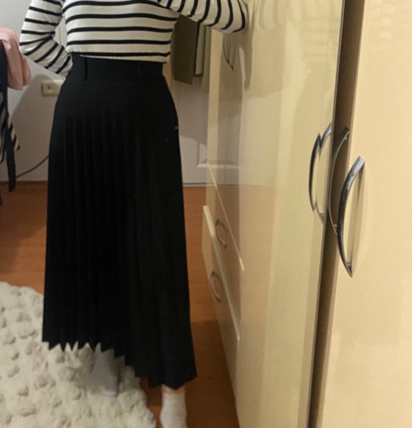 Kemerli Siyah Pileli Uzun Kadın Etek - Görsel 4