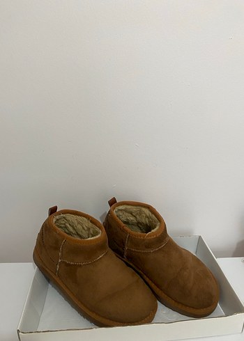 UGG Bot