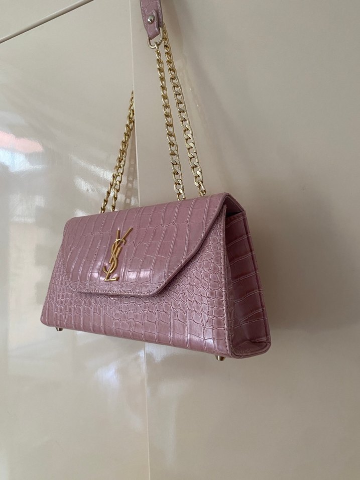 Pembe Yılan Desenli Zincir Detaylı Deri Çanta - Görsel 3