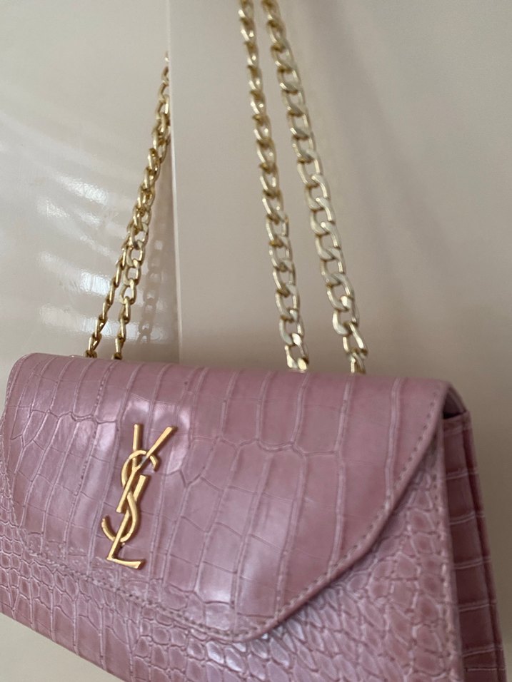 Pembe Yılan Desenli Zincir Detaylı Deri Çanta - Görsel 4