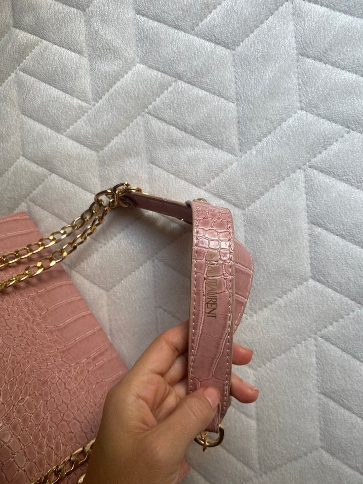 Pembe Yılan Desenli Zincir Detaylı Deri Çanta - Görsel 5