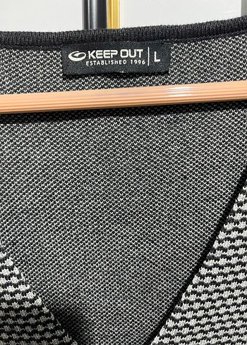 Gri Düğmeli V Yaka  Yelek - Görsel 3