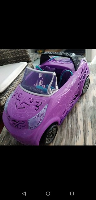 Monster High araba