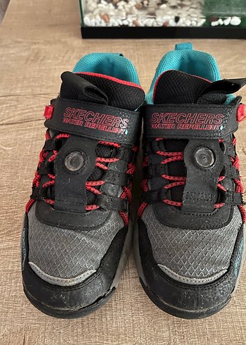 36 Beden Su geçirmez Skechers ayakkabı